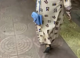 Bhabhi ass walk in market