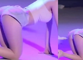 HOT KOREAN DANCE