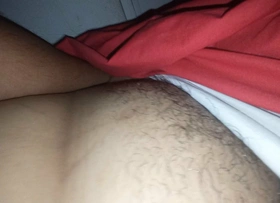 massaging my wife's chunky hairy pussy 2