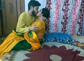 Indian teen pal has Sexy sex with friend's sexy mother! Sexy webseries sex