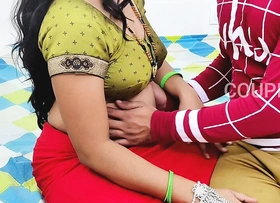 Komal aunty pados ke Bittu se chud rahi thi