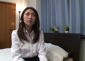 Puristic Japanese mature is doing her first porno video