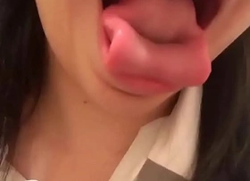 Japanese girl kamititisokuhou in the same manner crazy tongue skills