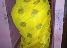 suththai Aatti Aatti nadakkum tamil wife