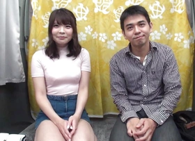 Can you bareback a side ? Yuka (24) and Wataru (27) were friends in college..
