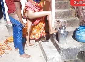 Deshi village bhabhi outdoor Hindi sex