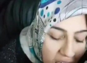 turbanli  sakso cekiyor tassaklarini yaliyor arabic blowjob