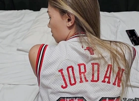 Big Ass Stepmom, Chicago Bulls Fan, Agreed to Anal Riding and Anal Crempie