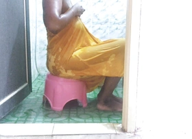 INDIAN TAMIL Obese ASS GIRL BATHING AND Rude SEX WITH NEIGHBOUR SURPRISINGLY DESI GIRL