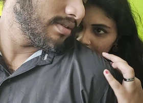 Saree and bra Vaishnavy dominating Sharun Raj smooches on him and actors his shirt , Mallu hot girl dominating his partner & kiss