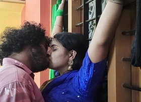 Kerala half saree Sadomasochism hand on window and hawt romance with pussy and ass lick romance, Mallu hawt sex hard by Vaishnavy and Sharun Raj