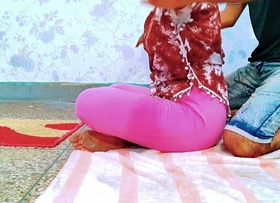 Soniya bhabhi ko yoga sikhane aya tha yoga teacher. Yoga sikhate huye bhabhi ki chudai kr di. Soniya bhabhi Hindi audio